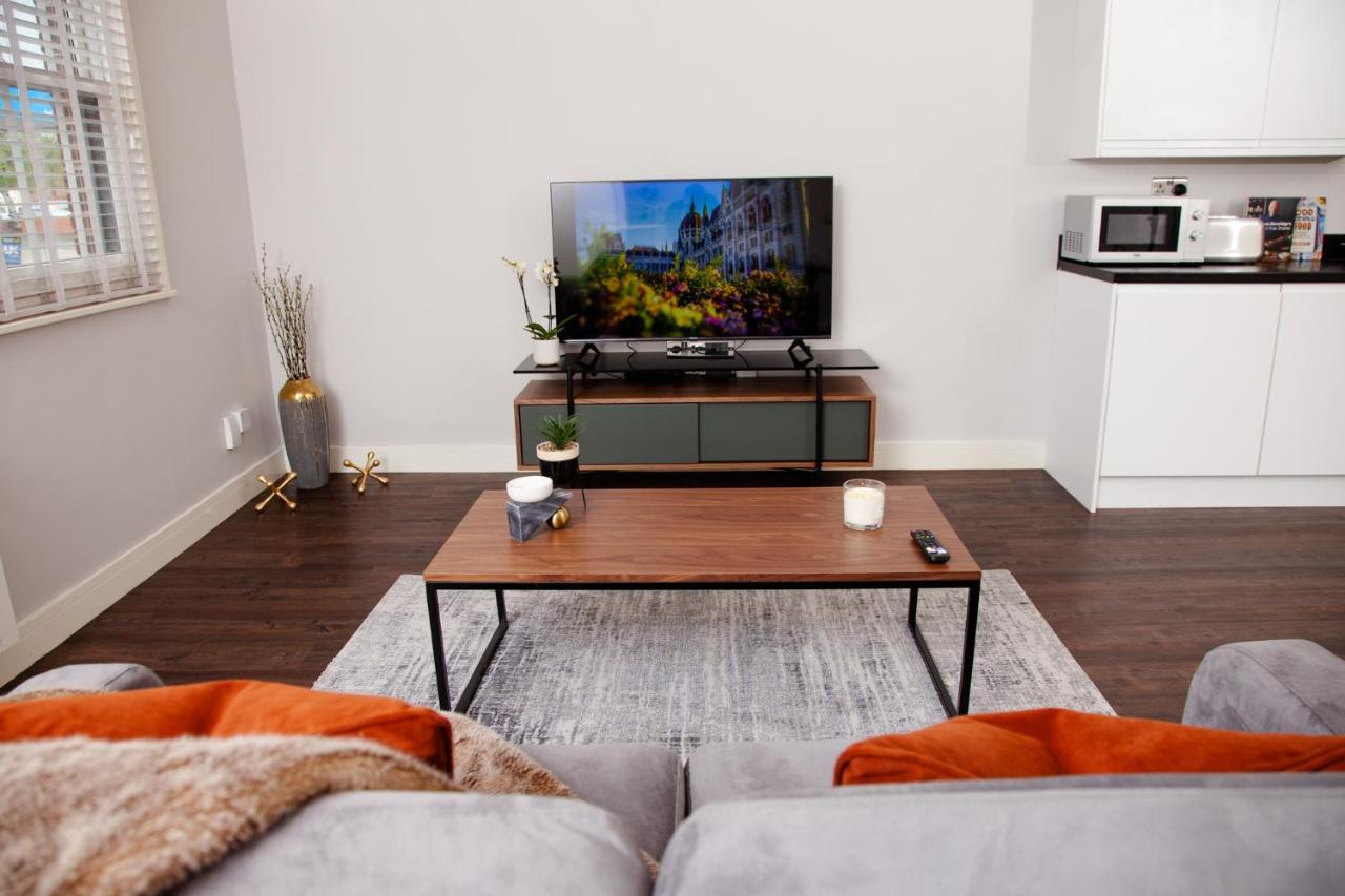 High Life Serviced Apartments - Old Town Swindon Dış mekan fotoğraf