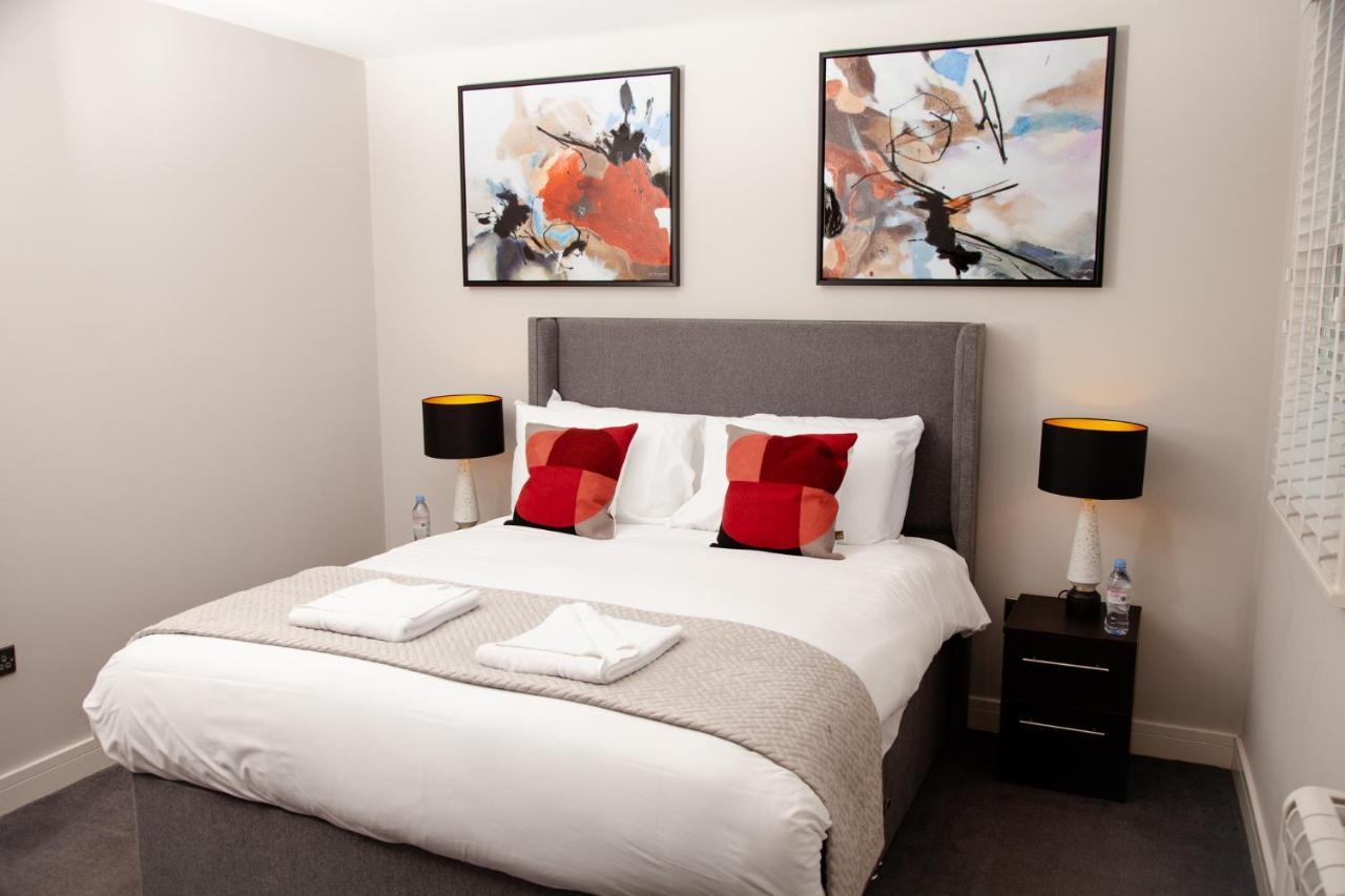 High Life Serviced Apartments - Old Town Swindon Dış mekan fotoğraf