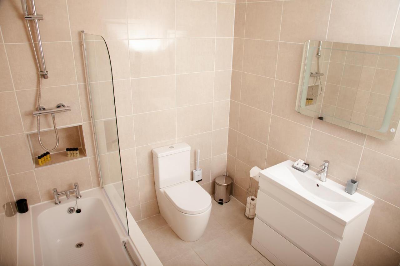 High Life Serviced Apartments - Old Town Swindon Dış mekan fotoğraf