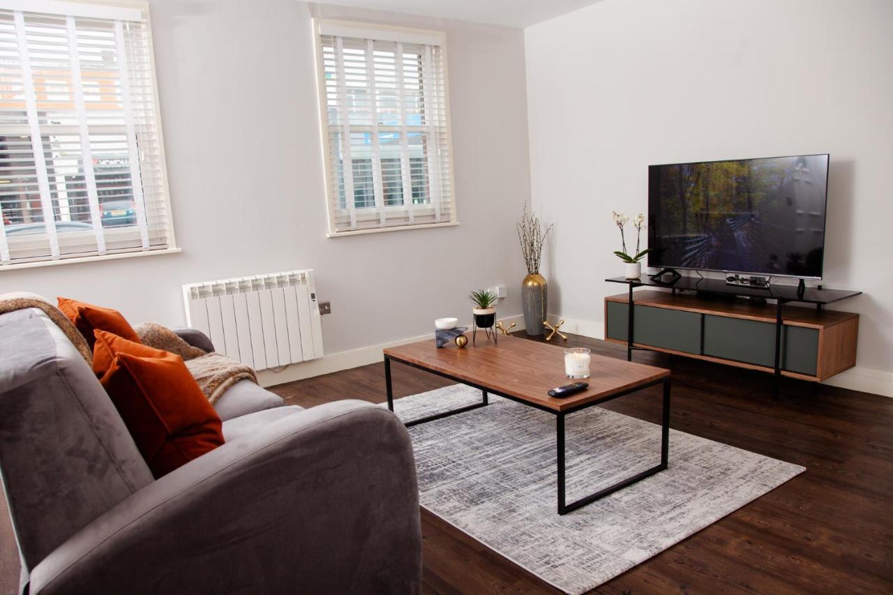 High Life Serviced Apartments - Old Town Swindon Dış mekan fotoğraf