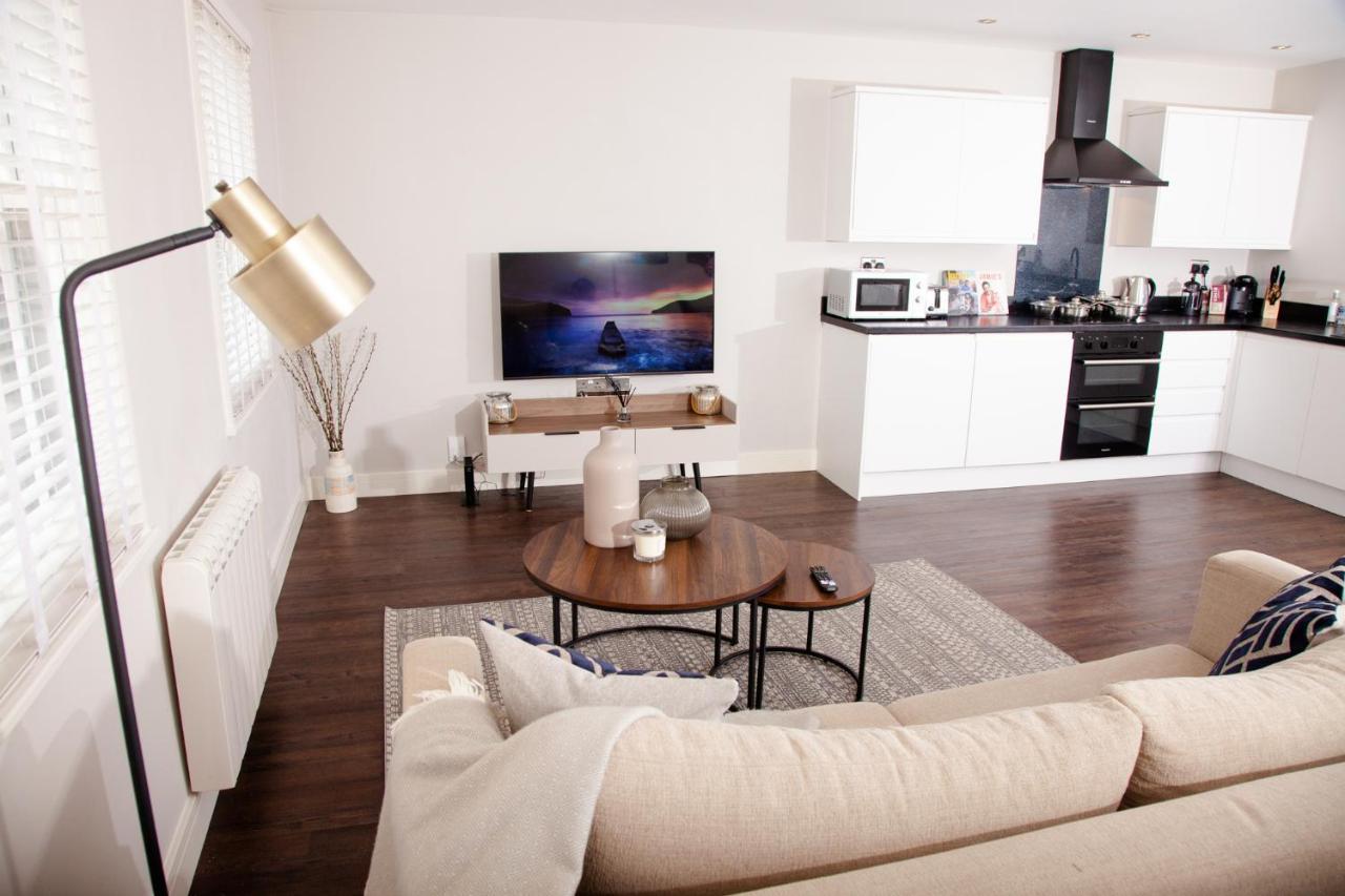 High Life Serviced Apartments - Old Town Swindon Dış mekan fotoğraf