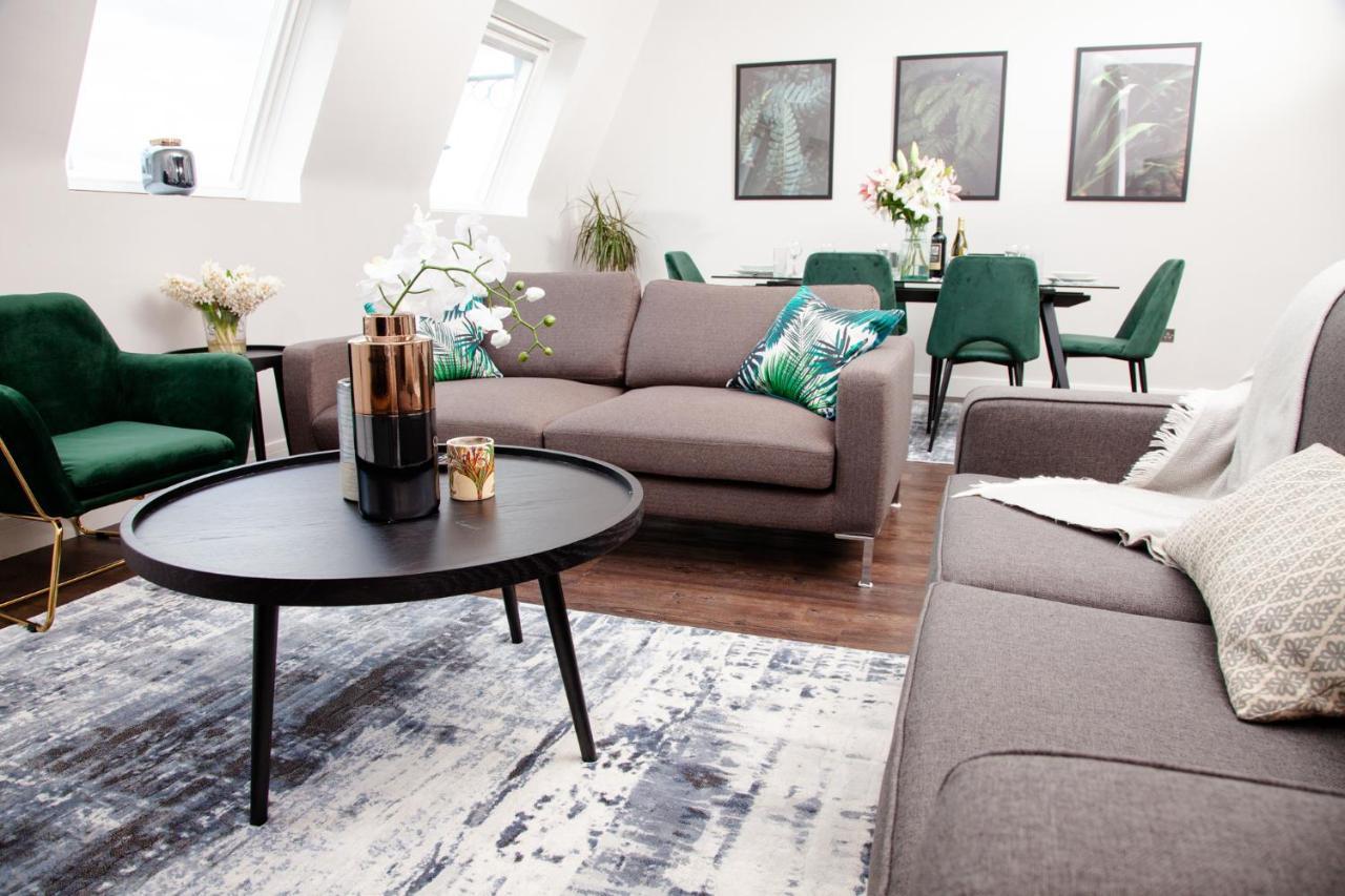 High Life Serviced Apartments - Old Town Swindon Dış mekan fotoğraf