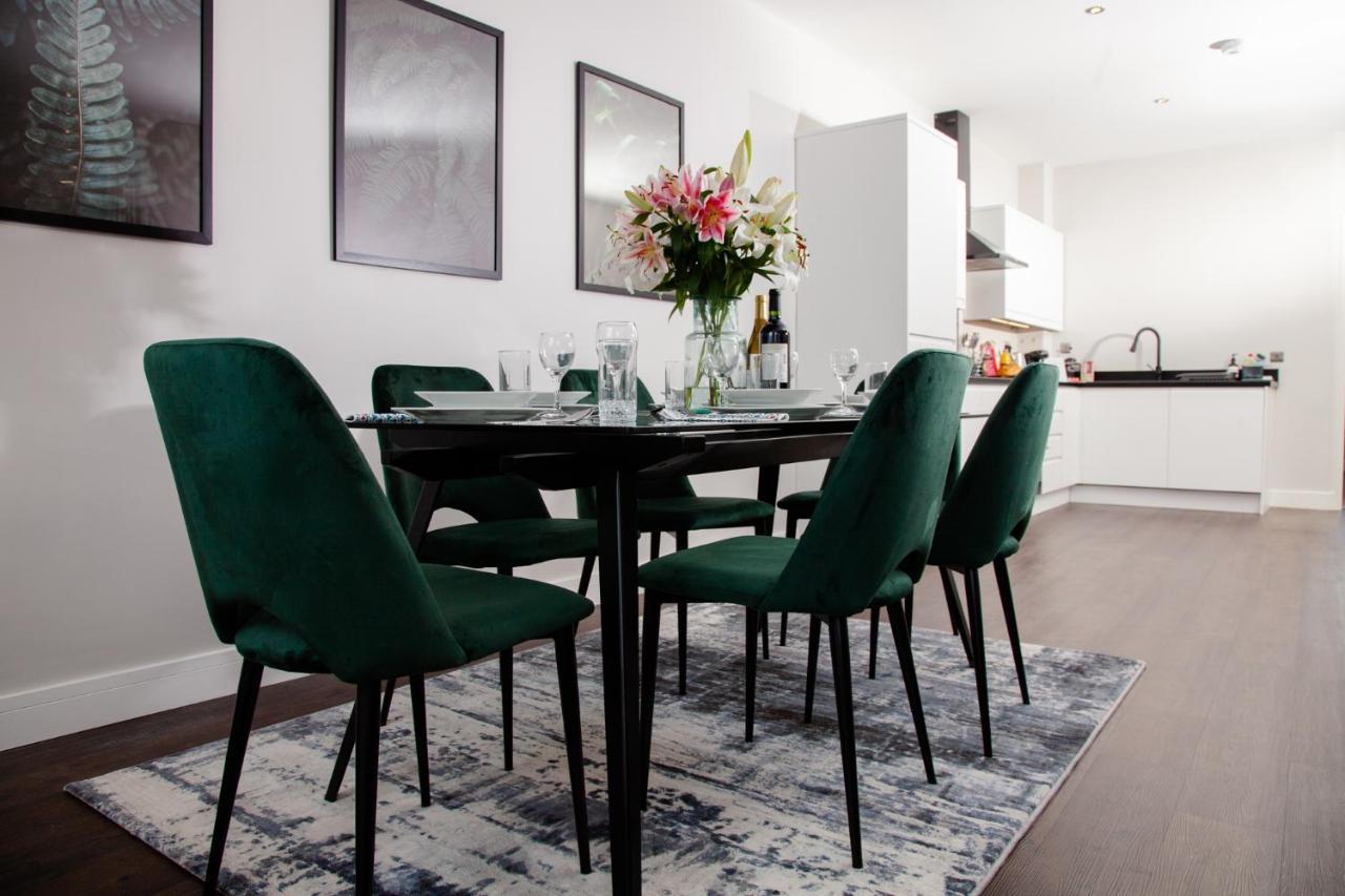 High Life Serviced Apartments - Old Town Swindon Dış mekan fotoğraf