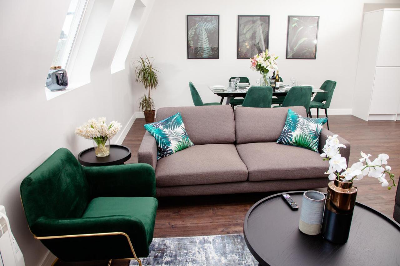 High Life Serviced Apartments - Old Town Swindon Dış mekan fotoğraf